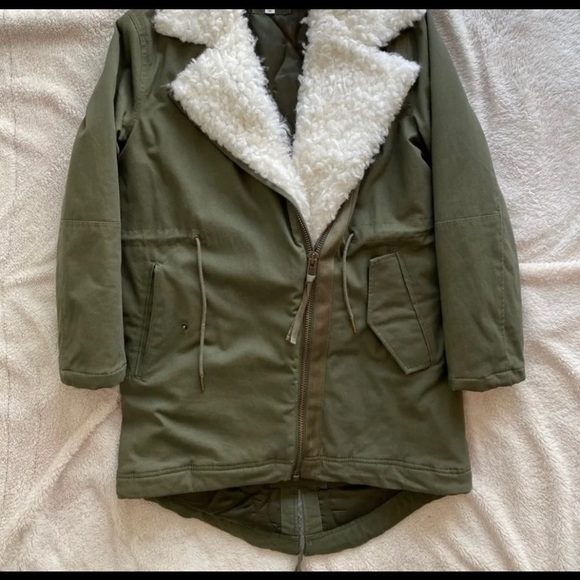 Gap Sherpa winter jacket - Picture 2 of 4